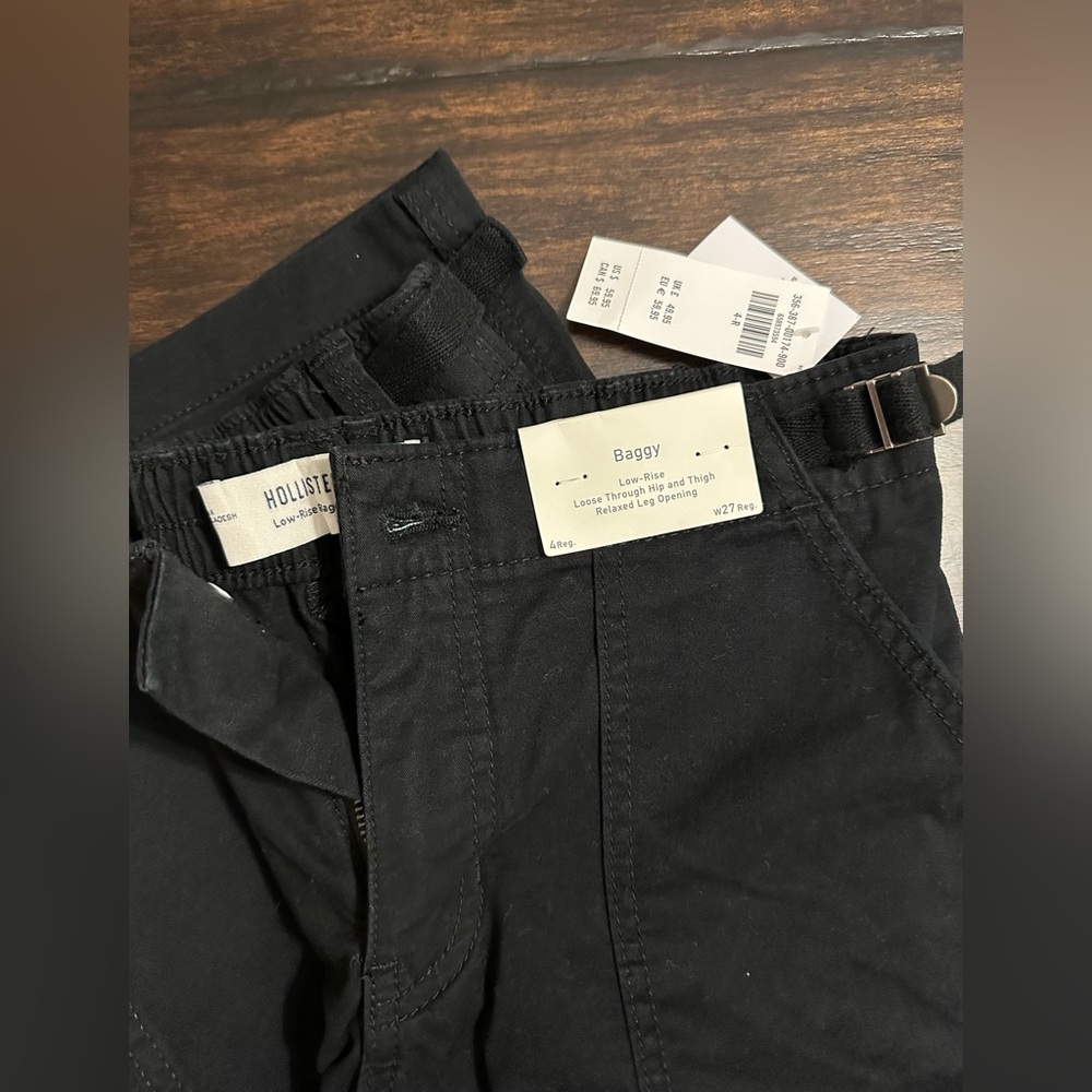 NWT Hollister baggy low rise black cargo 4 reg, w27